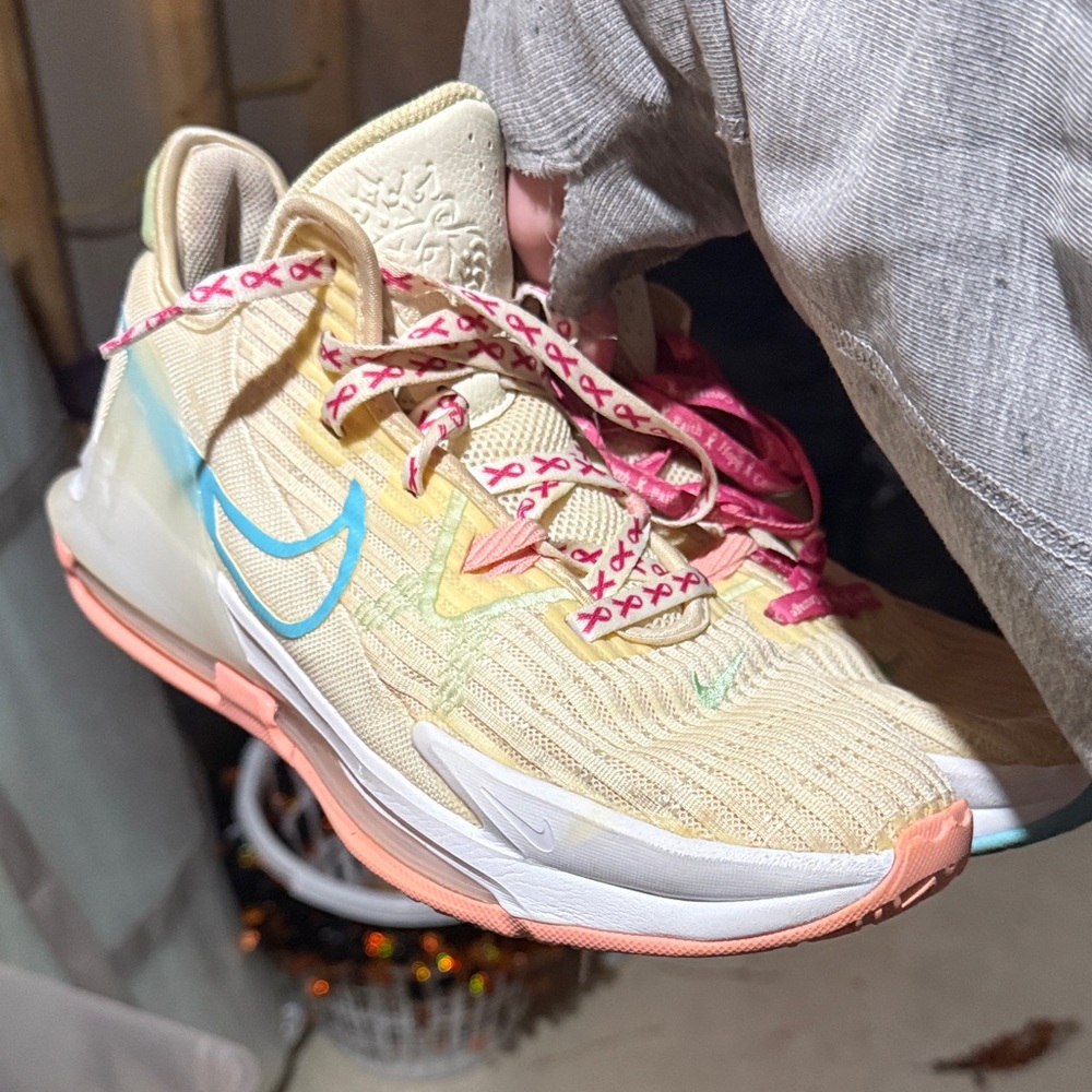 Nike Lebron Witness 6 “Easter”